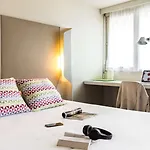 Astor By Campanile Hotel 3*