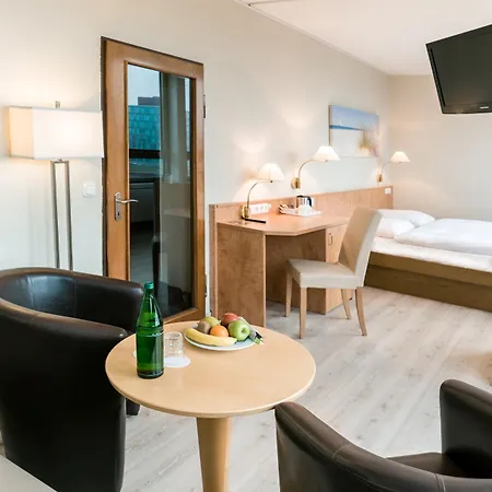 Astor By Campanile מלון 3*