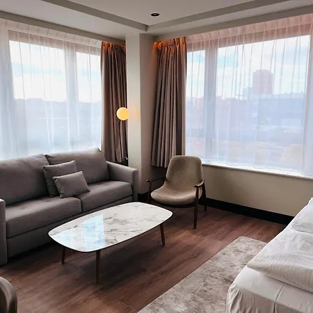 מלון Astor By Campanile