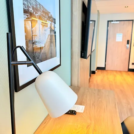 Astor By Campanile Hotel 3*