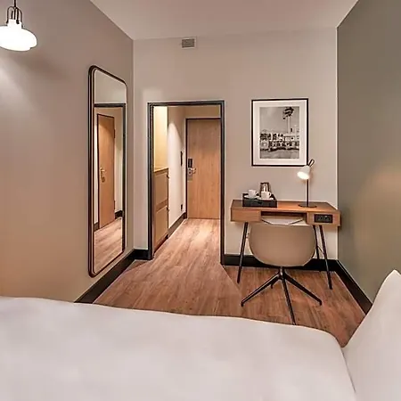 Astor By Campanile מלון קיל