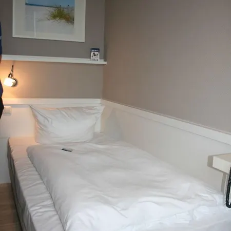 Astor By Campanile מלון