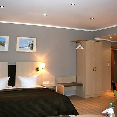 Astor By Campanile מלון קיל