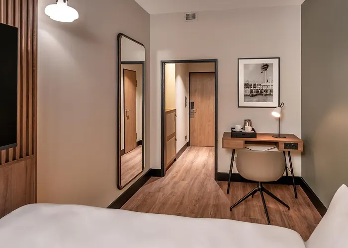 Astor By Campanile Hotel 3*