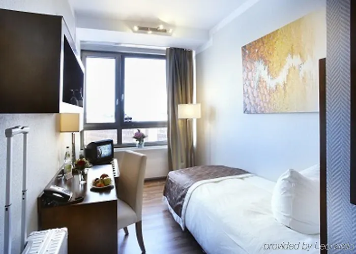 Astor By Campanile Hotel Kiel