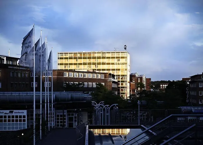 Astor By Campanile Hotel