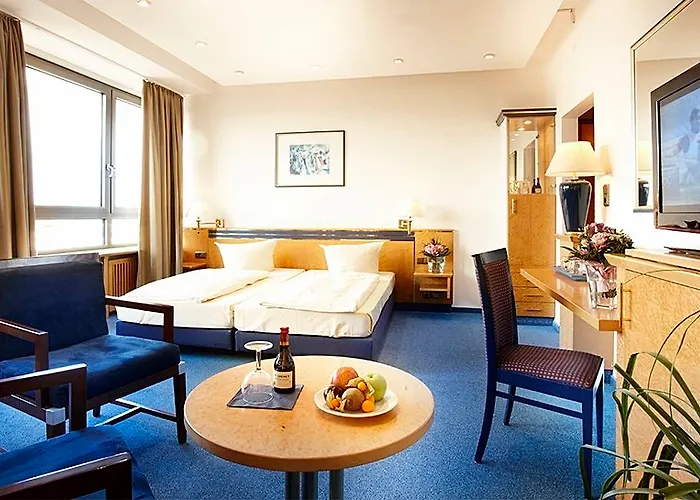 Astor By Campanile Hotel 3*